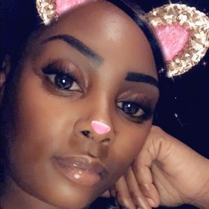 Meet your Posher, Anicia